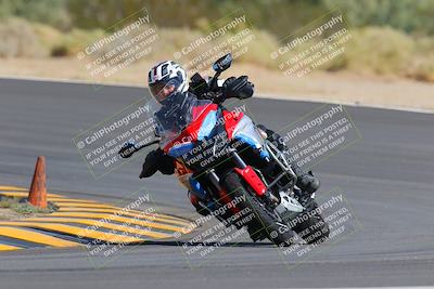 media/Oct-03-2022-Moto Forza (Mon) [[5f077a3730]]/Beginner Group/Session 2 (Turn 10)/